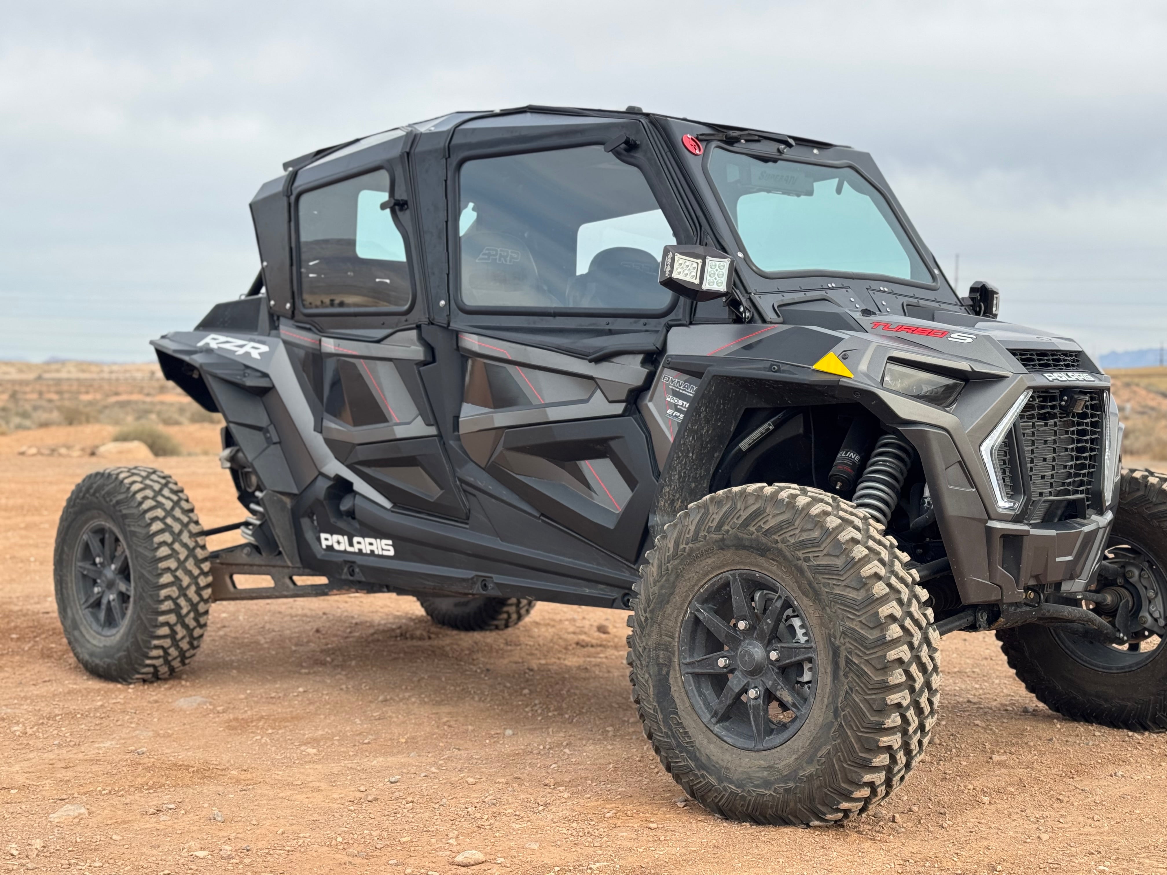VR × GURATEE CHARCOAL vaultroom ぐら　L THE VAULT - CAB ENCLOSURE | Dirt Warrior Accessories