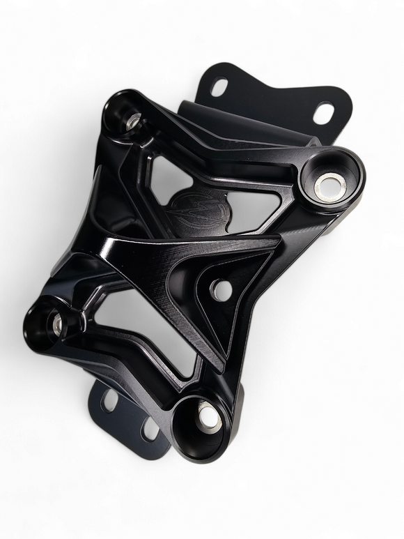 10 Bolt Radius Rod Plate with Pull Hook Black (Fits: Can-Am Maverick X3 2022+)